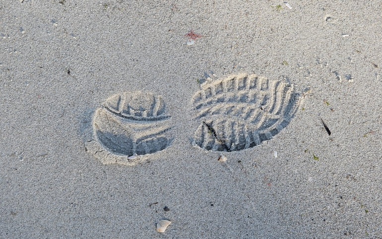 Fotspor - © www.colourbox.no Fotspor