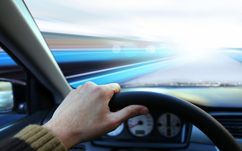 Hand on wheel steering COLOURBOX1761812